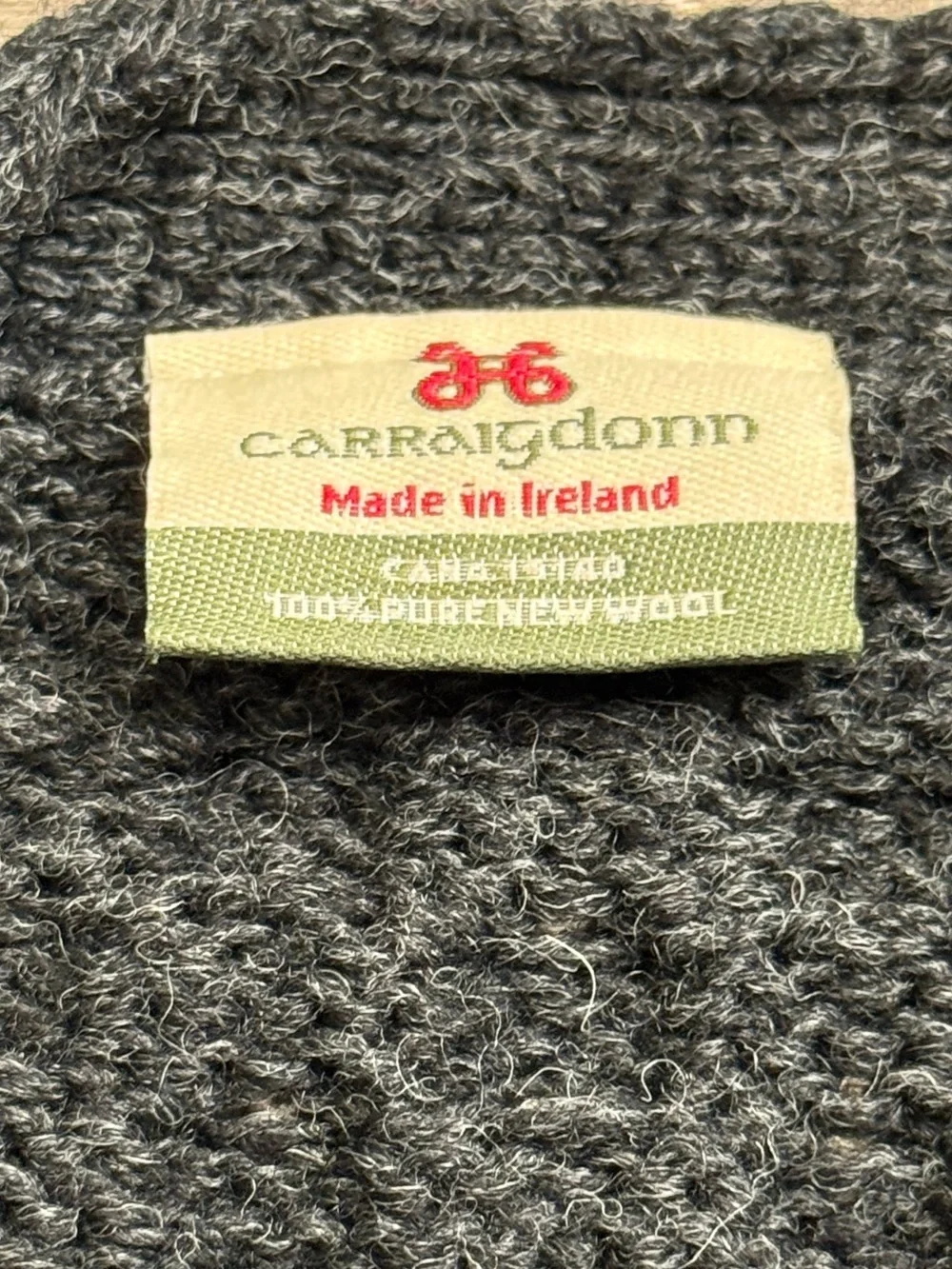 100% Wool made in Ireland Charcoal Cable Knit Vest -Sleeveless Button Front 1081